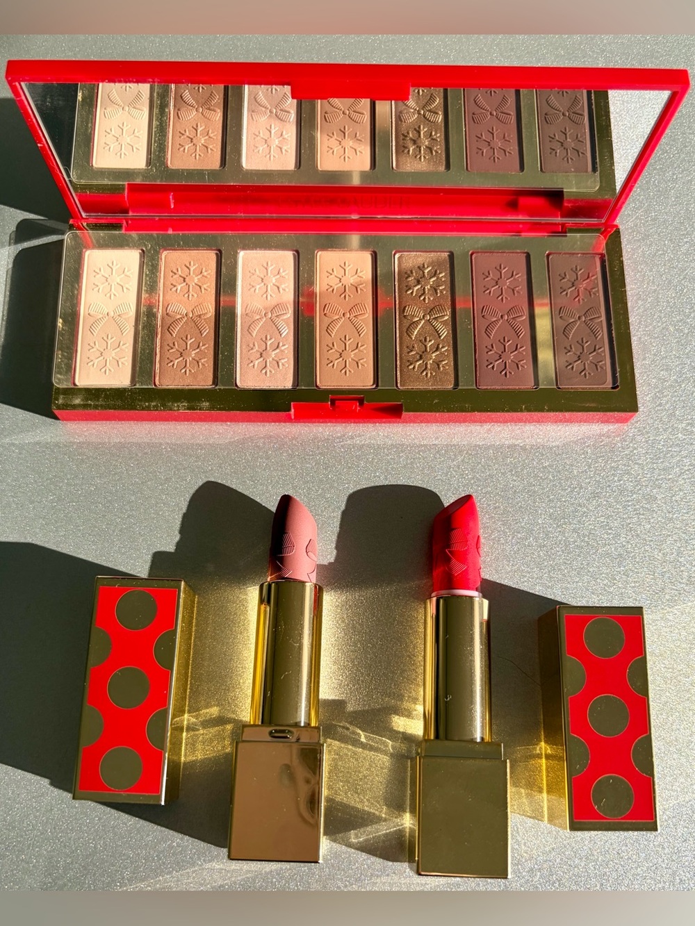 NWT Estee Lauder Neutral Eyeshadow Palette with Rose & Red Lipsticks 3 piece set